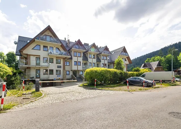 Apartament z Parkingiem Blisko Gubałówki w Zakopanem by Noclegi Renters
